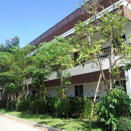Thatphanom Place Exteriör bild