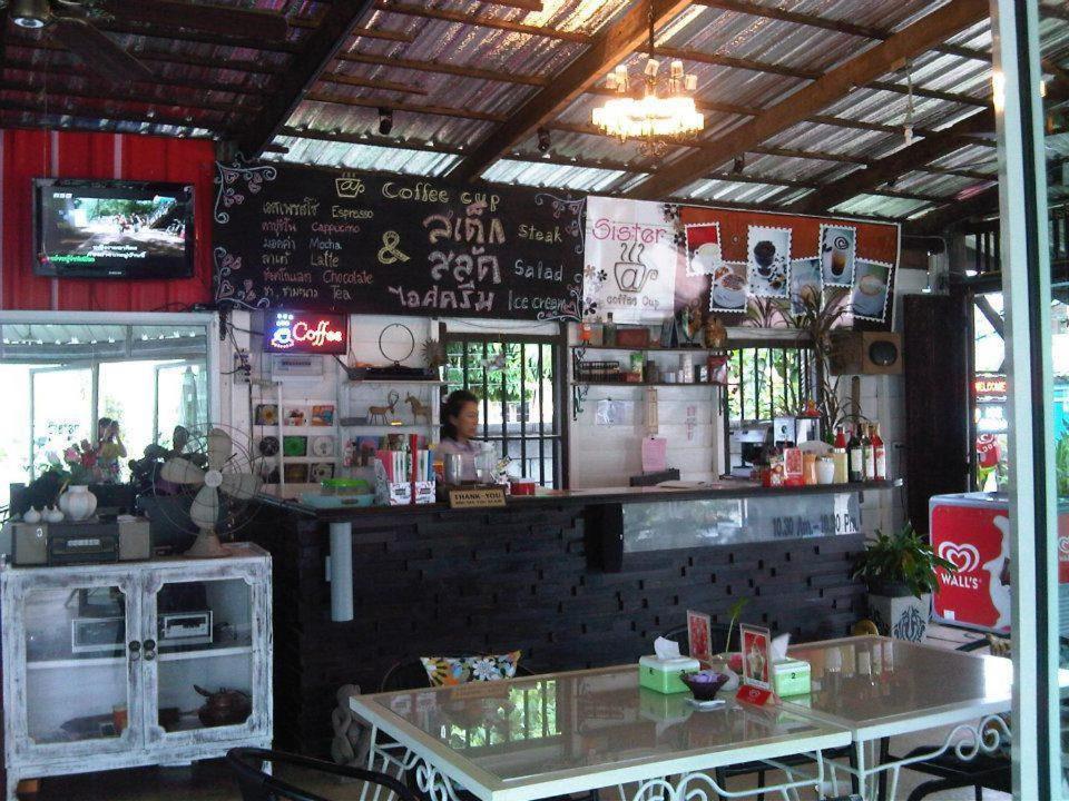 Thatphanom Place Exteriör bild